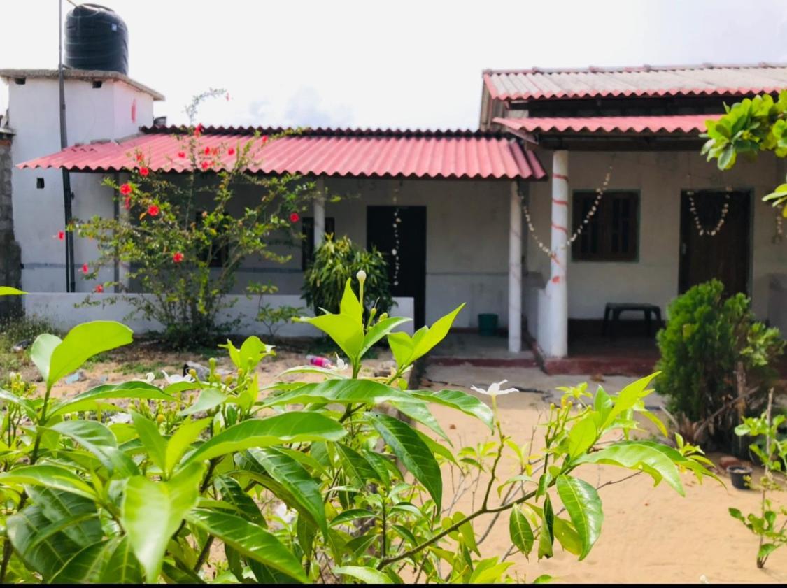 Golden Rich Hotel Arugam Bay Exterior photo